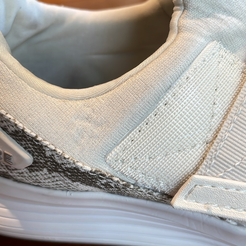 TIEM white Latus Do-It-All Trainer sneakers - Ivory Snake - size 9.5 - Picture 12 of 12